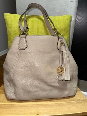 Michael Kors Frances Large Grab Bag / Shoulder Bag